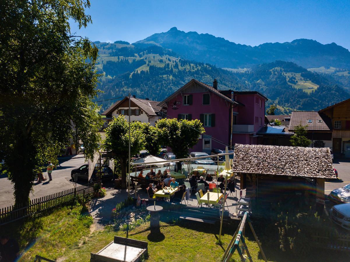 Hotel Restaurant Simplon Frutigen Buitenkant foto